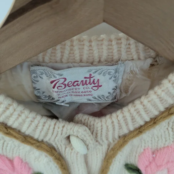 EUC Gorgeous Vintage Cardigan - Picture 2 of 6